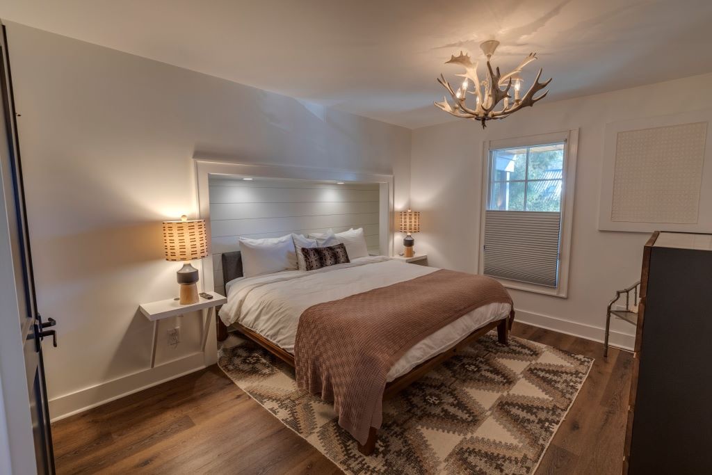 Ravenel bed 1a